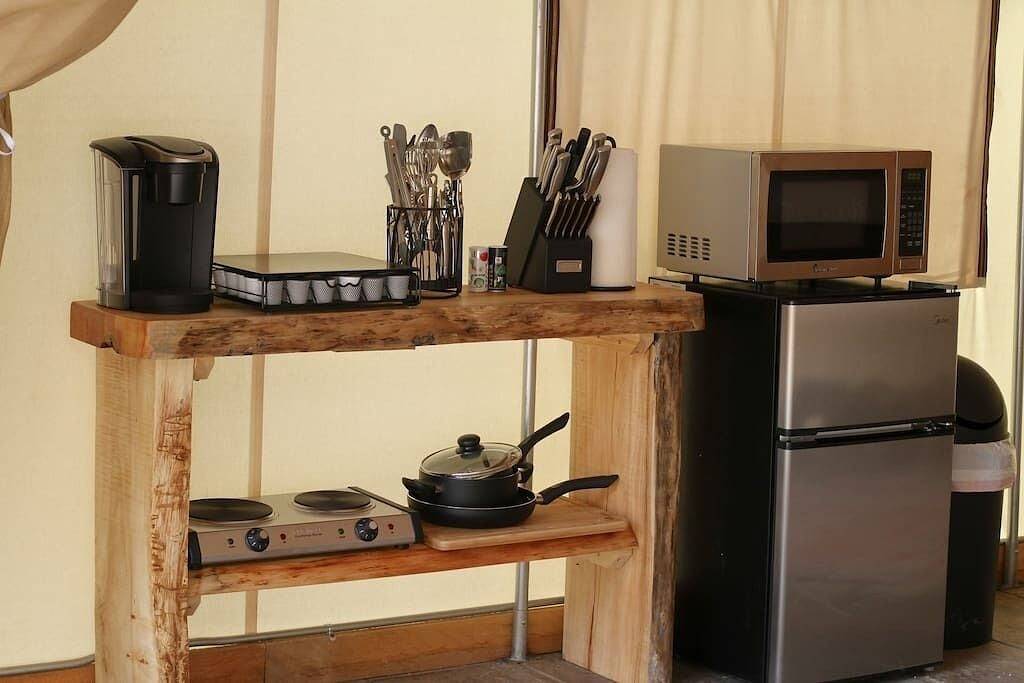 Glamping for 5 Guests in Utah, USA