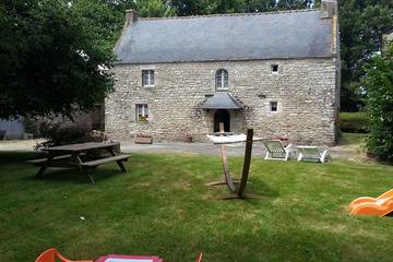 Gîte pour 6 personnes, avec jardin à Malansac