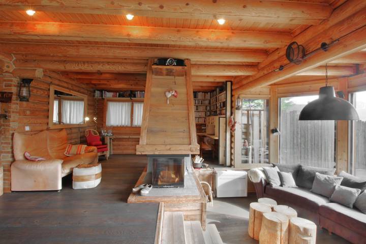 Chalet pour 10 personnes, avec sauna ainsi que piscine et jardin, adapté aux familles dans Parc naturel régional de la Chartreuse - 3