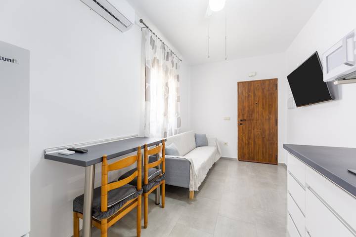 Apartamento para 2 personas, con jacuzzi, Se admiten mascotas en Cabo de Gata