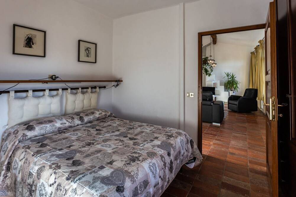 Entire apartment, Palazzo Malfatti- Superior penthouse with two bedrooms for 6 people in Massa Marittima, Grosseto Province