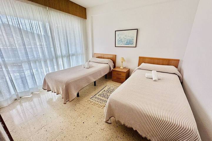 Ganze Wohnung, Fantastic flat with sea views and garage in second line of the beach in La Cala de Finestrat, Finestrat
