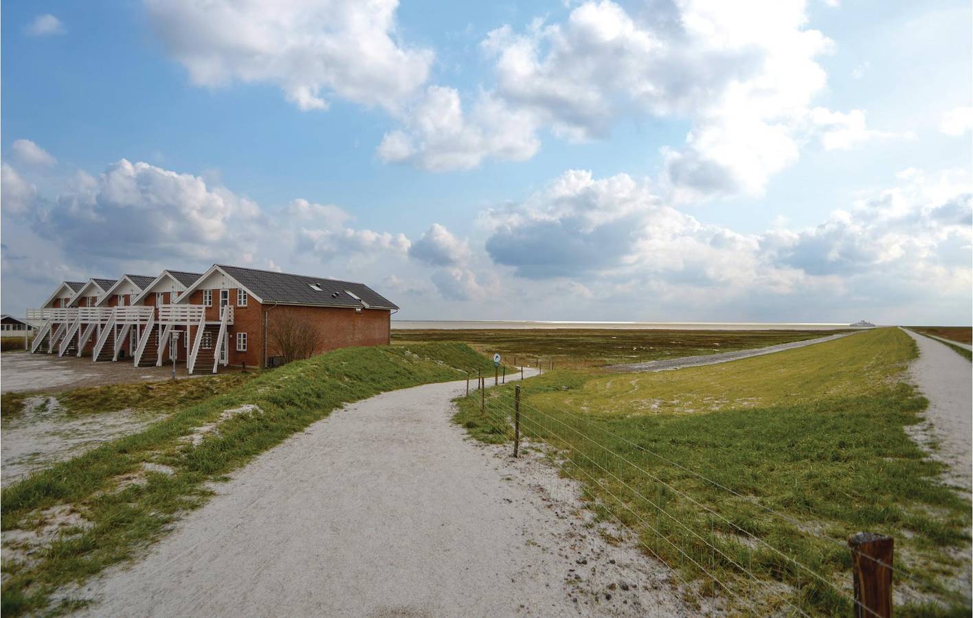 Ganze Ferienwohnung, Ferienwohnung für 4 Personen mit Terrasse in Sønderstrand, Havneby