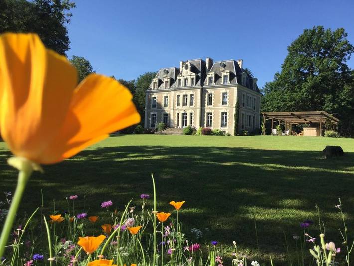 Chambre d’hôte pour 2 personnes, avec Terrasse et Jacuzzi ainsi que Jardin et Piscine