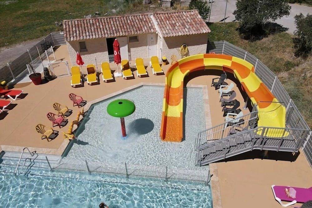 Camping 3 étoiles - Parc aquatique in Saint-Maime, Parque natural regional del Luberon