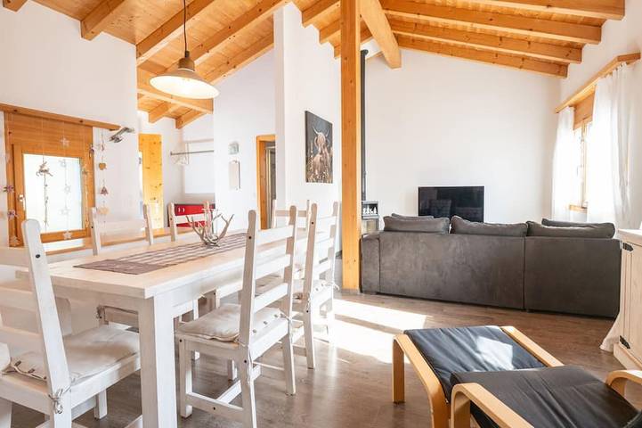 Ferienhaus für 4 Personen, mit Balkon in Malix