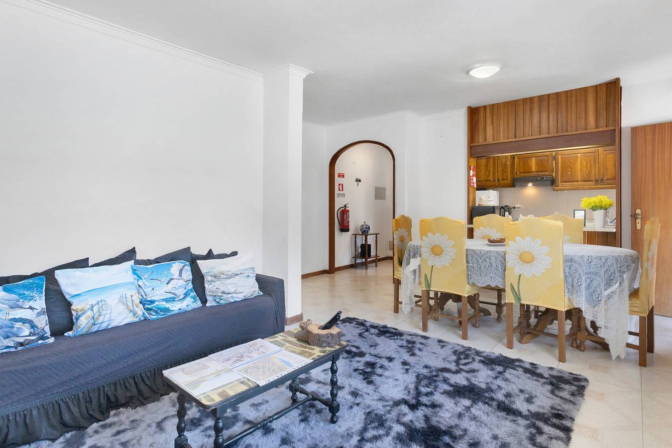 Apartamento inteiro, Apartamento 'Cantinho da Mariana' com Terraço Privado, Jardim Partilhado e Wi-Fi in Moledo, Distrito de Viana do Castelo