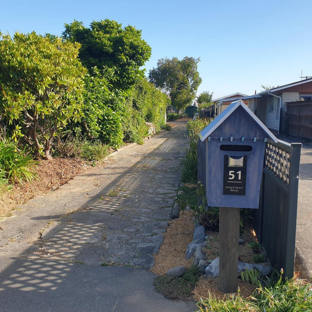 Doppelzimmer mit Queen-Size-Bett — das Tor zu Ihren Abenteuern in Motueka, Tasman (Neuseeland)