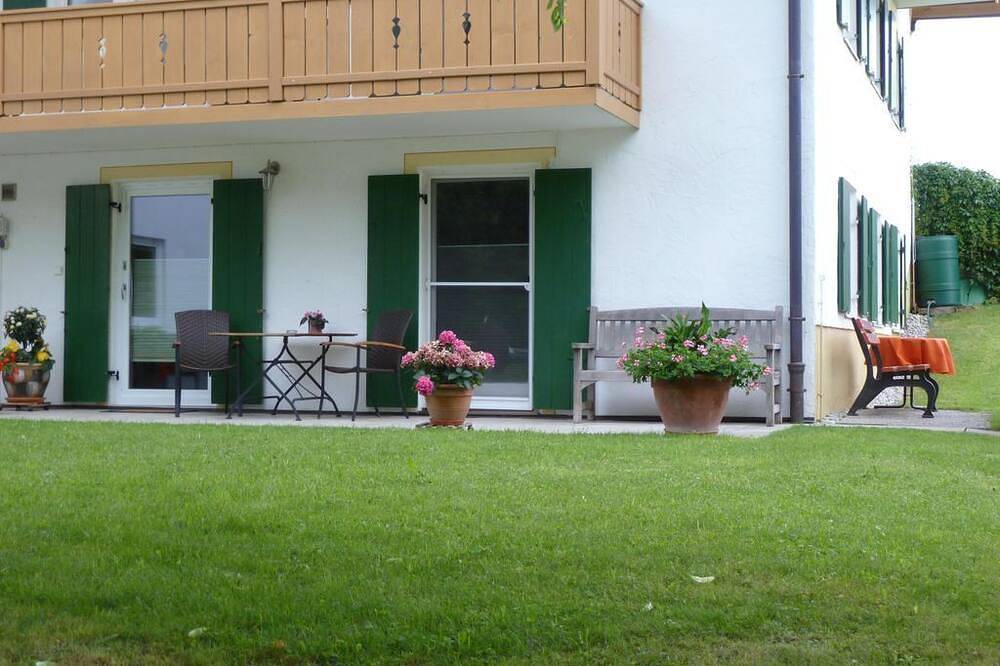 Vacation apartment Hörnle - Guesthouse Sonneneck in Bad Kohlgrub, Bavarian Alps