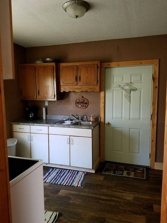 Lodge for 10 Guests in North Dakota, USA