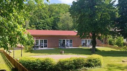 Ferienwohnung für 4 Personen, mit Garten und Seeblick in Geltow