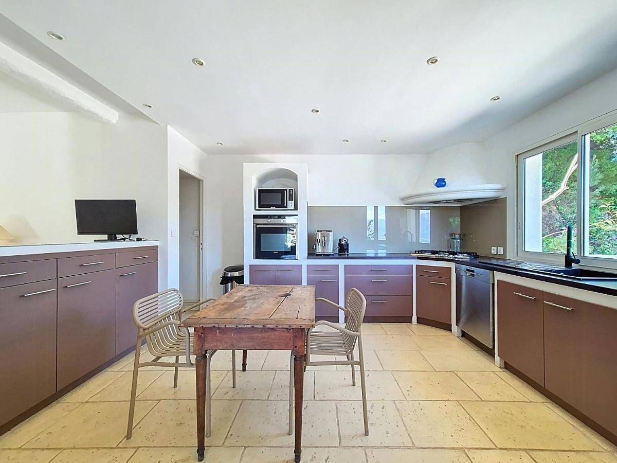 Villa With Terrace And Heated Pool Near Nice in Colomars, Côte méditerranéenne (France)