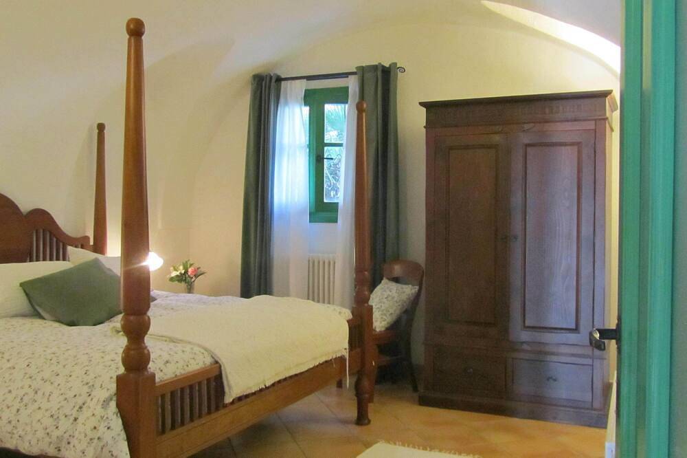 Hel leilighet, Liebevoll Renov. Ölmühle 6 Pers. mit Meerblick Oberh. von Ventimiglia/camporosso in Camporosso, Liguriske Alper