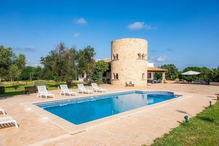 Cottage für 8 Personen, mit Garten und Balkon in Cala Figuera