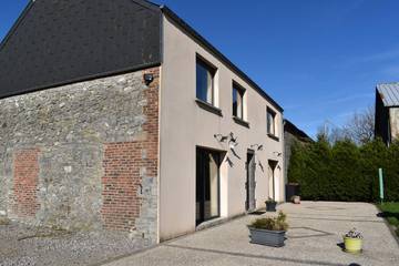 Gîte pour 10 personnes, avec terrasse et jardin, animaux acceptés à Dimont