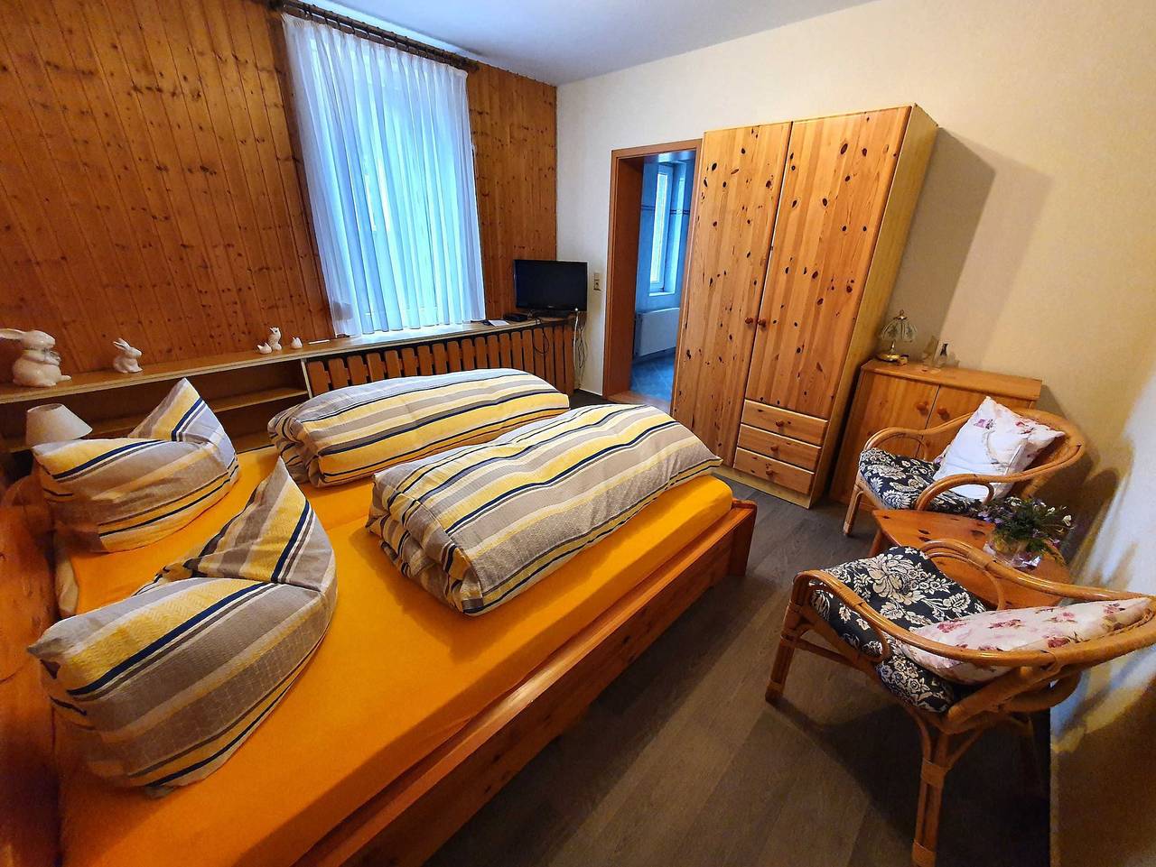 Ganze Ferienwohnung, Ferienzimmer Eiscafé Hartmann in Hasselfelde, Harzvorland