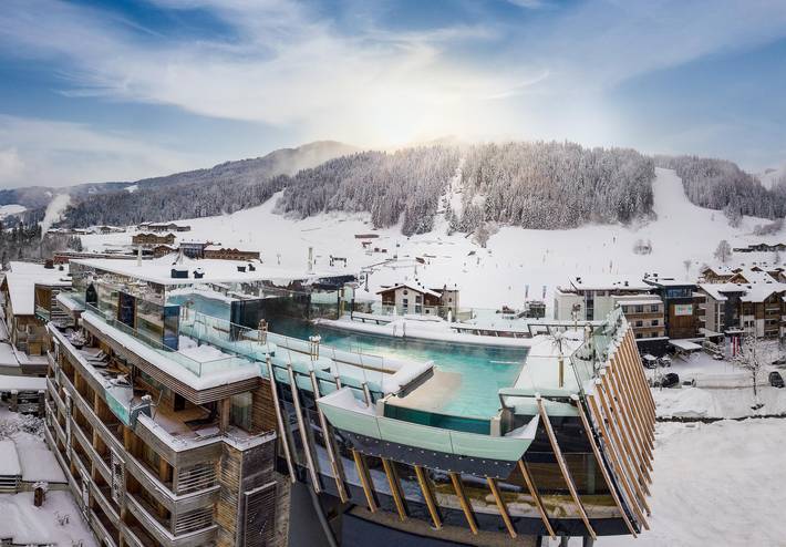 Hotel für 4 Personen, mit Pool und Garten sowie Whirlpool und Sauna, mit Haustier in Leogang