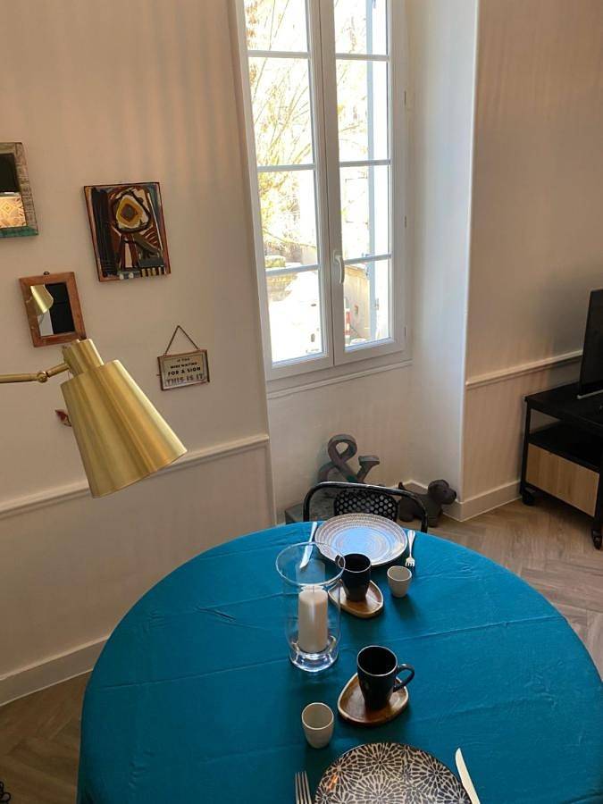 Appartement entier, Studio Apartment in Lourmarin, Parc naturel régional du Luberon