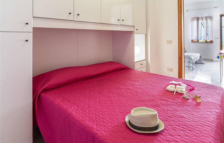 Apartamento vacacional entero, Apartamento junto a la piscina cerca de la playa - Capacidad para 4 personas in Agropoli, Cilento Coast