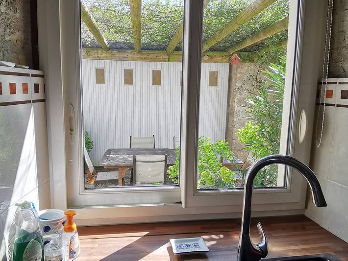 Maison en pierres avec jardin, 7 km des plages, 6 pers, 3 chambres - Le Bernard in Le Bernard, Vendée