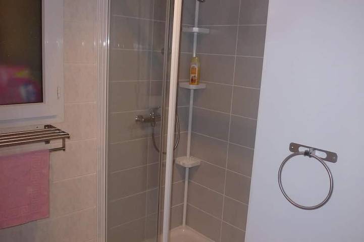 Location de vacances pour 8 personnes, avec terrasse et jardin à Marsilly - 4