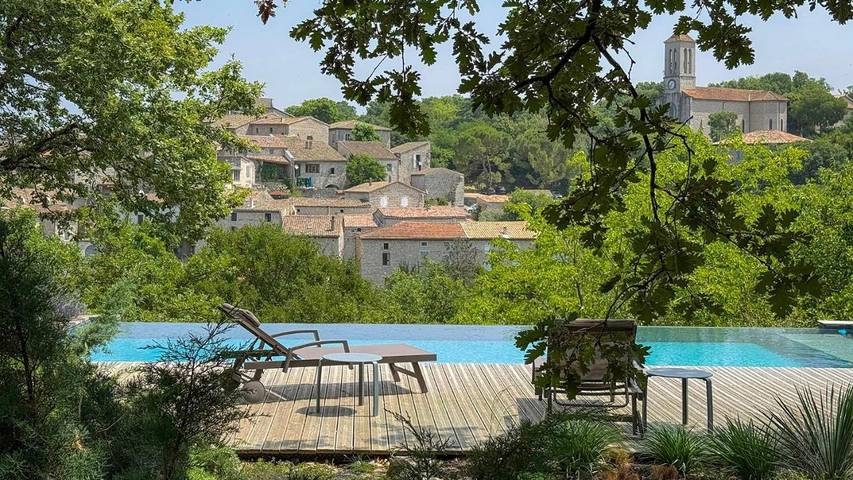 Gîte pour 2 personnes, avec Terrasse et Jardin ainsi que Piscine et Vue à Balazuc - 4