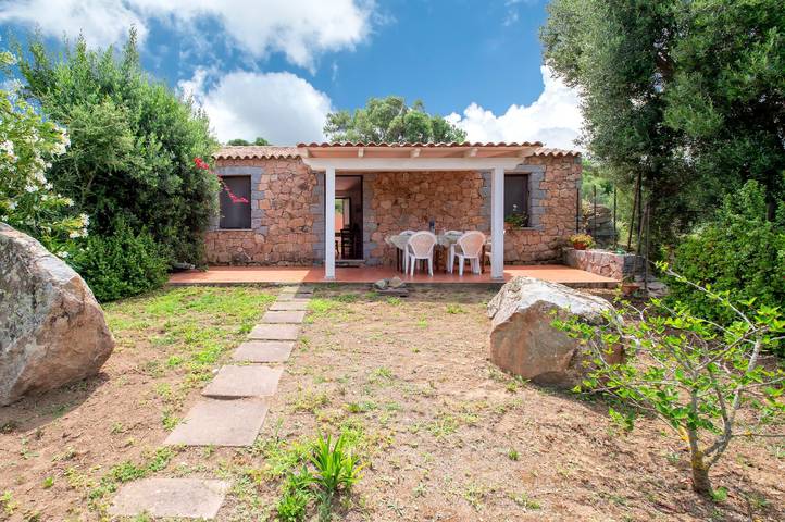 Location de vacances pour 6 personnes, avec jardin dans Sardaigne du Nord