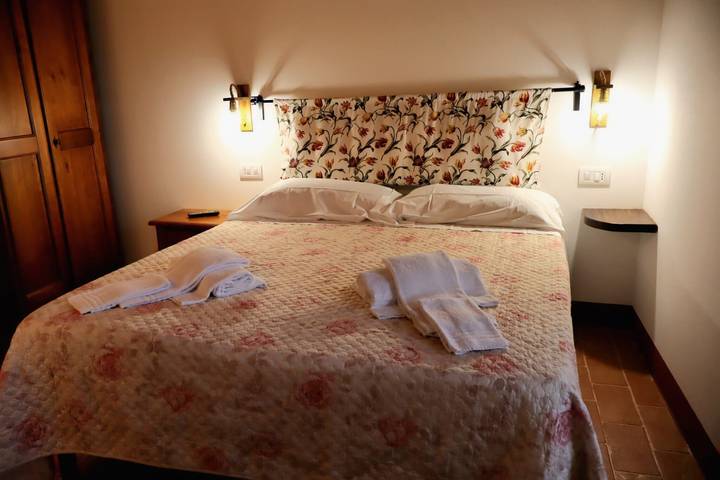 Room for 2 people, with garden - 1