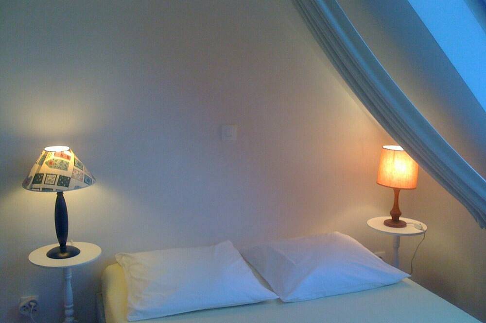 Villa Wifi Kayaks Stand up paddle Dogs ok “feet in the water” in Portsall in Portsall, Ploudalmézeau