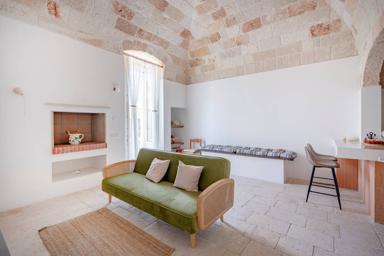 Appartamento intero, Appartamento 'Lemos' con Terrazza Privata, Wi-Fi e Aria Condizionata in Conversano, Provincia di Bari