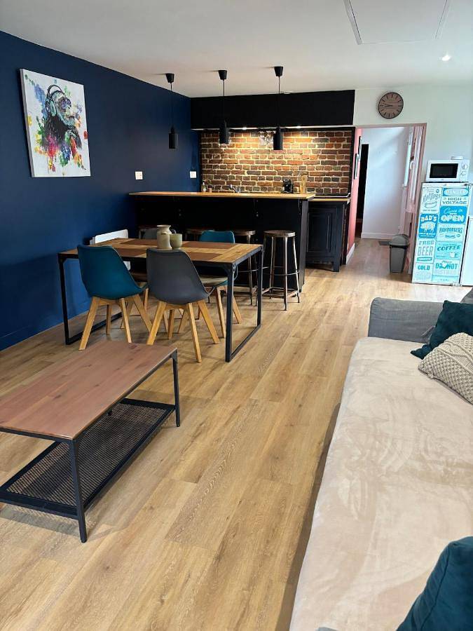 Location de vacances pour 4 personnes, avec jardin et jacuzzi dans Arsy