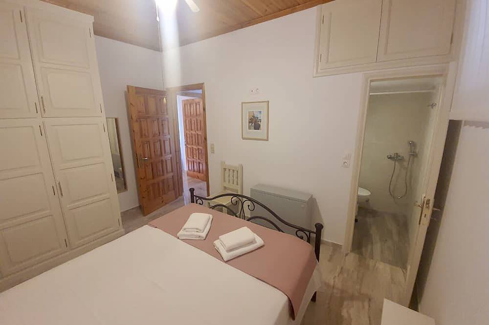 Fully Renovated Christiana’s Traditional Villa in Hydra