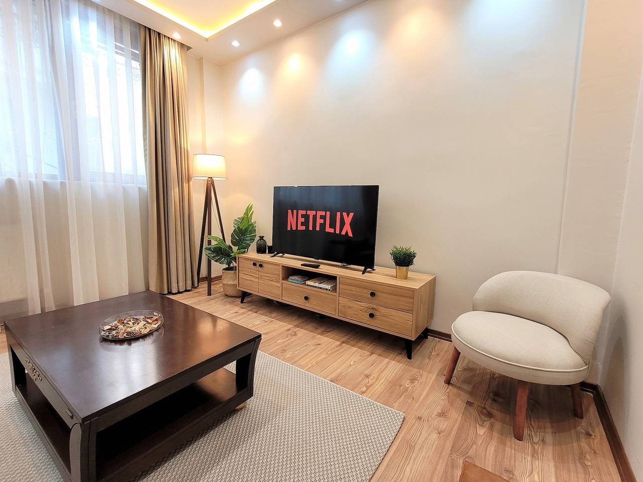 Ganze Wohnung, Cihangir 3Br Apt Stylish & Central in Beyoğlu, Istanbul