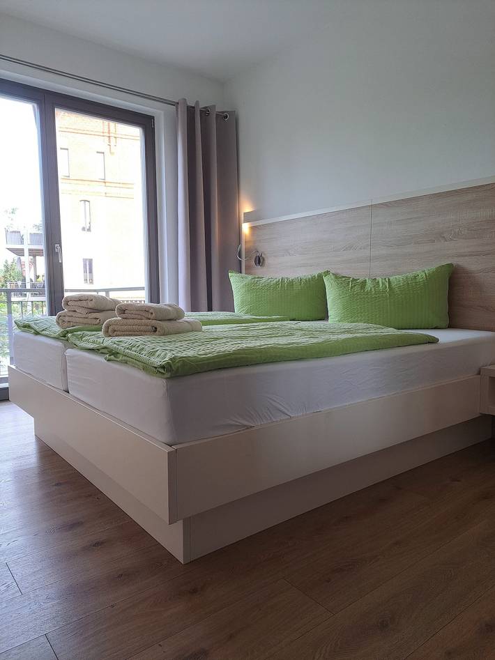 Ferienwohnung für 4 Personen, mit Seeblick und Terrasse in Brandenburg an der Havel