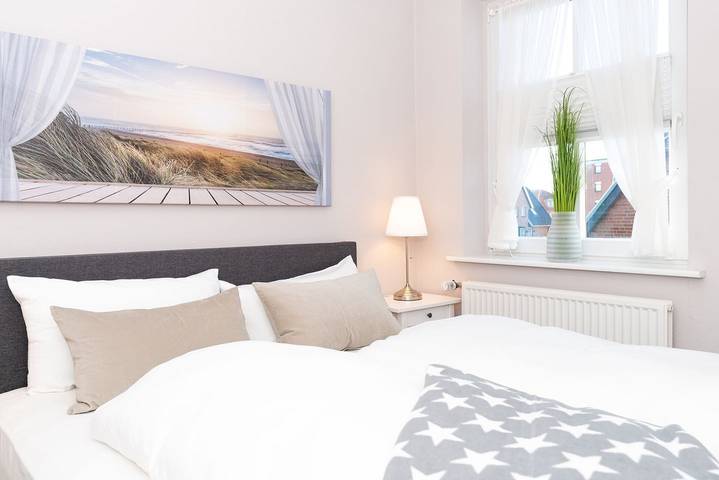 Ganze Wohnung, 3-Zimmer-Whg. im Og in ruhiger Lage in Alt-Westerland in Westerland, Sylt (Gemeinde)