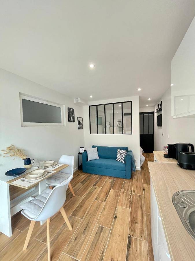 Gîte pour 3 personnes, avec vue ainsi que terrasse et jardin, animaux acceptés à Reignier-Ésery - 3