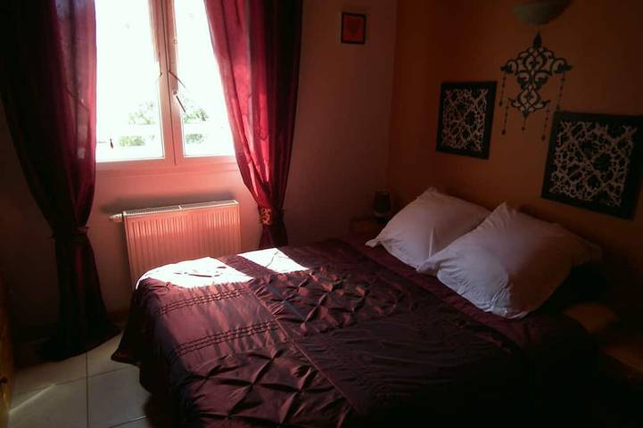 Location de vacances pour 6 personnes, avec jardin à Reynès - 2