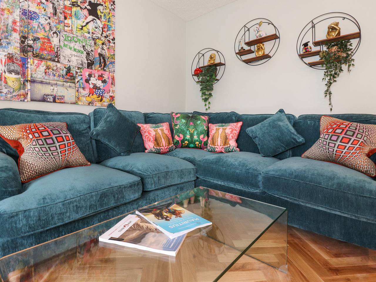 Tipsy Bee in Bowness-on-Windermere, Lake District