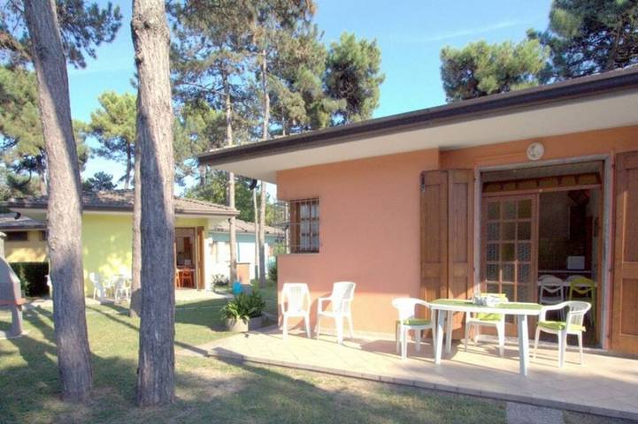 Bungalow für 7 Personen, mit Garten in Lignano Pineta