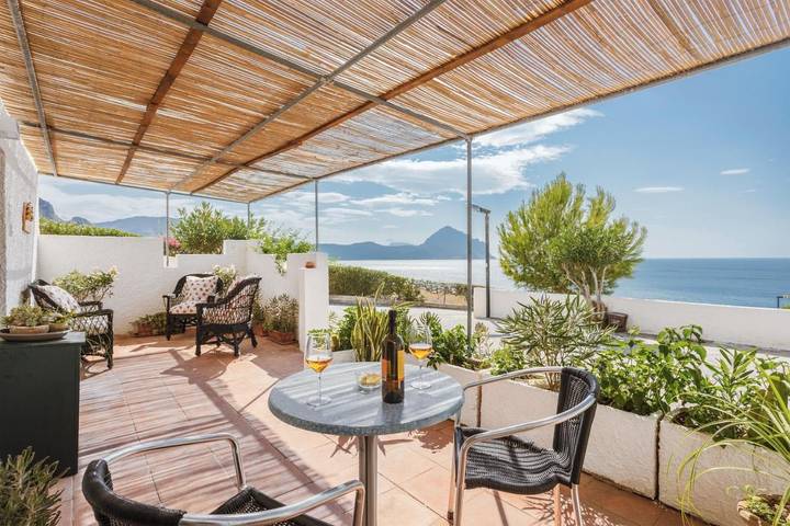Residence per 6 persone, con panorama e giardino nonché piscina - 1