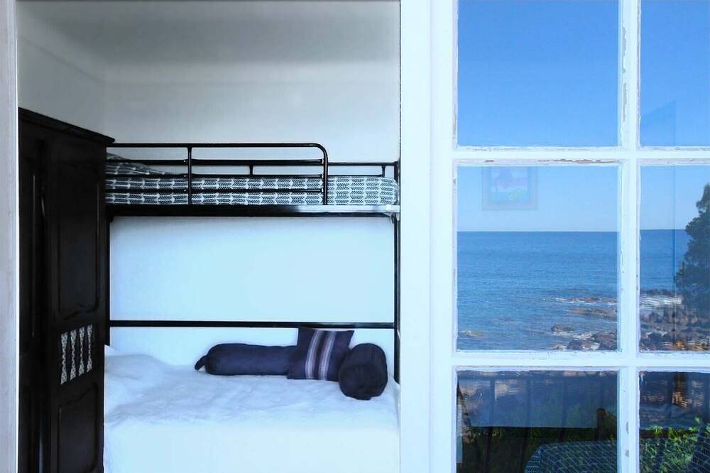 Appartement entier, Studio Flots Bleus, 4pers Terrasse sur mer, vue exceptionnelle, Saint-Raphaël in Saint-Raphaël, Massif de l'Esterel