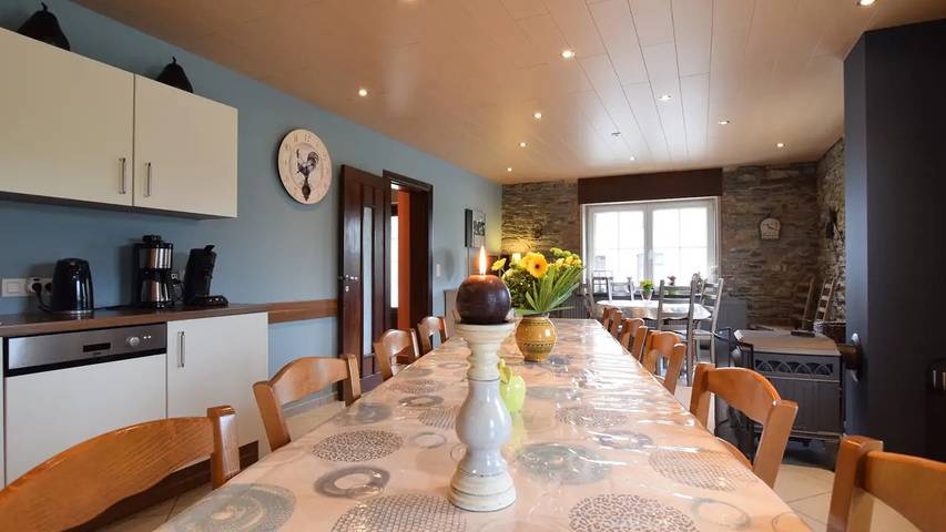 Location de vacances pour 9 personnes, avec jardin, animaux acceptés à Sainte-Ode - 4