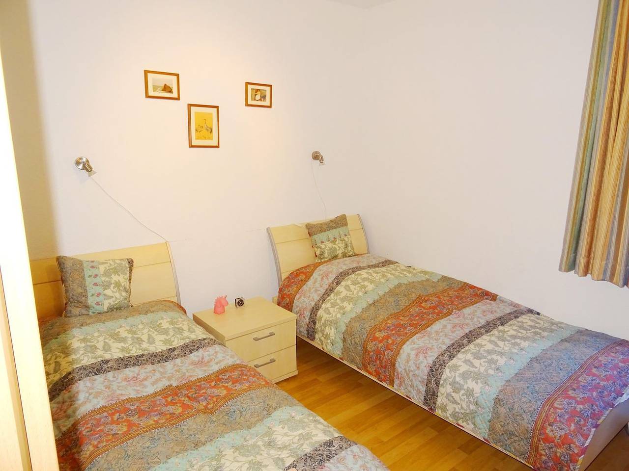 Ganze Wohnung, Helle Erdgeschosswohnung mit möblierter und überdachter Südterrasse! in Zingst, Fischland - Darß - Zingst