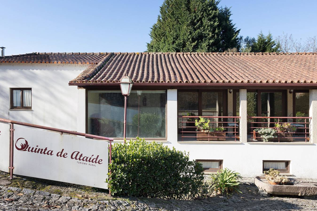 Casa de campo 'Quinta Da Ataíde' con vistas a la montaña, Wi-Fi y aire acondicionado in Rendufe, Distrito de Braga