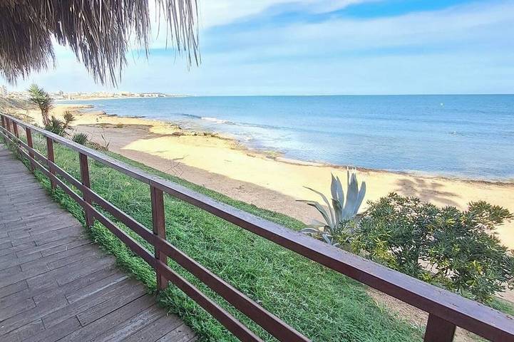 Appartamento vacanze per 4 persone, con balcone e piscina - 1