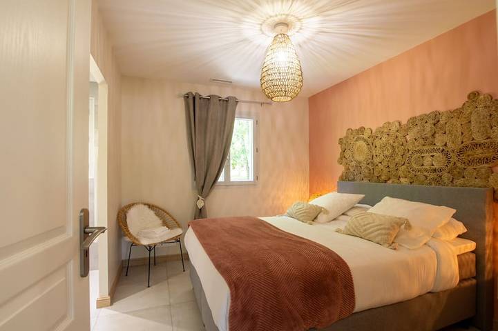 Location de vacances pour 2 personnes, avec jacuzzi et jardin à Saint-Chamassy - 2