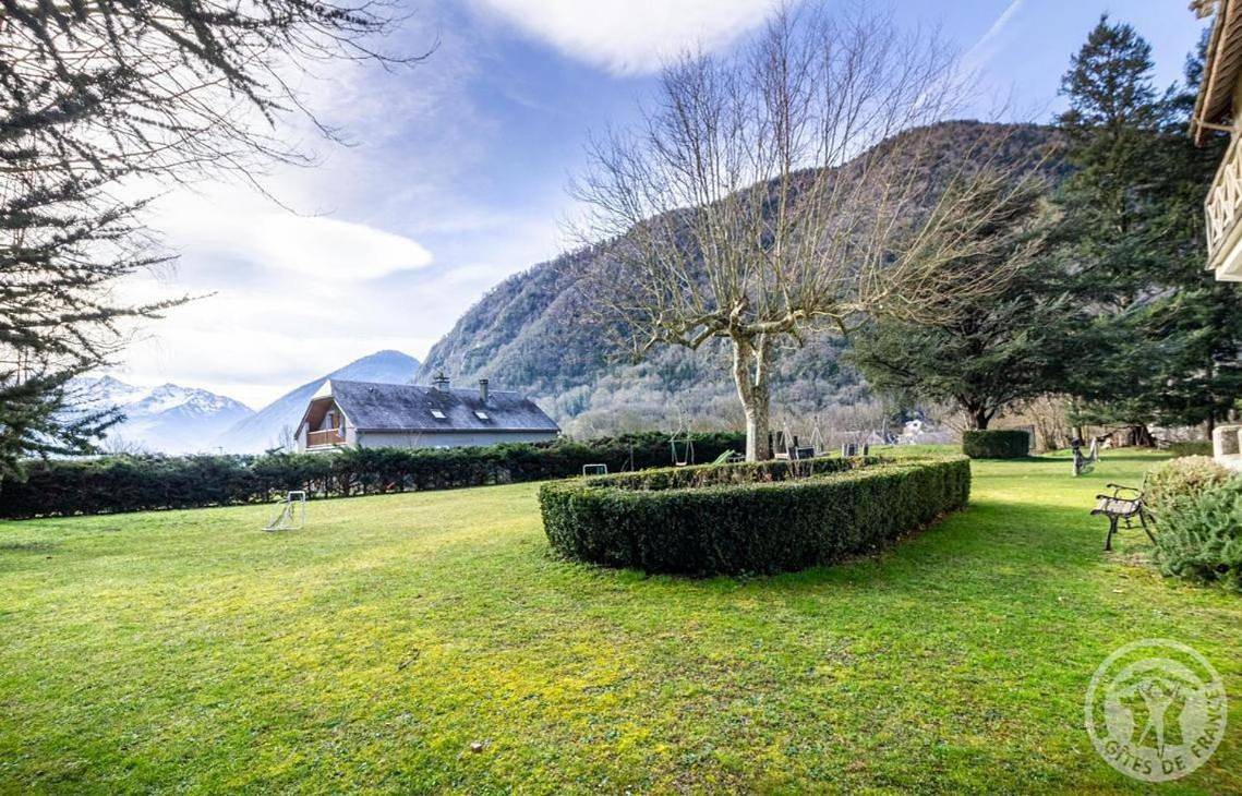 Appartement de vacances entier, Quadruple Room with Private Bathroom in Cadéac, Pyrénées