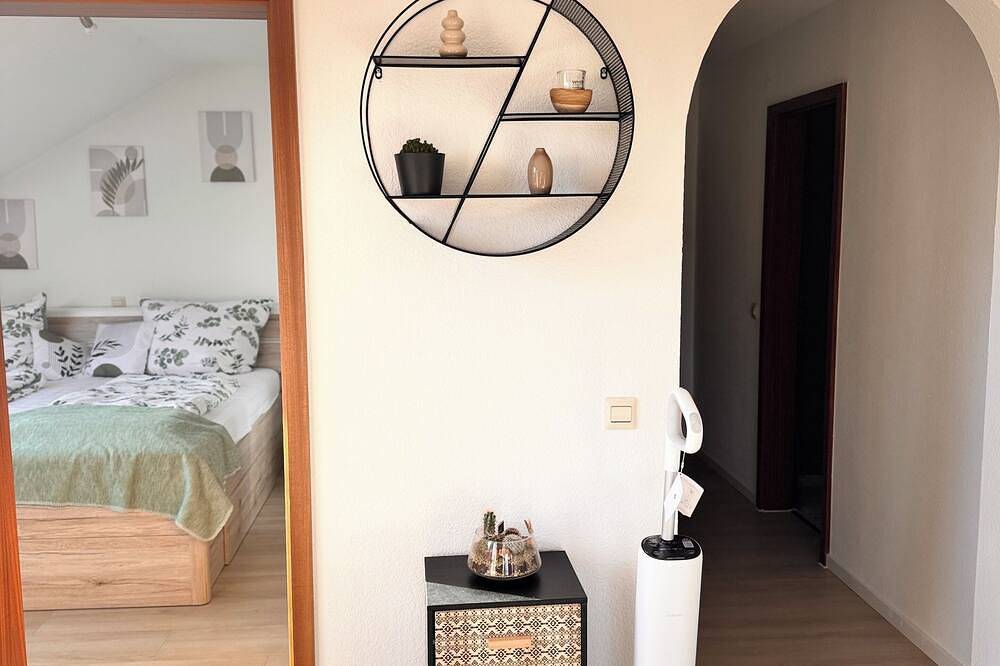 Ganze Wohnung, Helle Dg-Wohnung mit Balkon in Bad Friedrichshall in Bad Friedrichshall, Kurpfalz