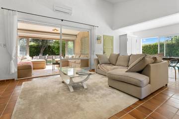 Villa for 6 People in Grimaud, Var, Photo 3