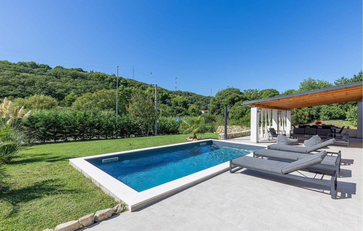 Ferienhaus für 8 Personen mit Terrasse in Palit, Rab